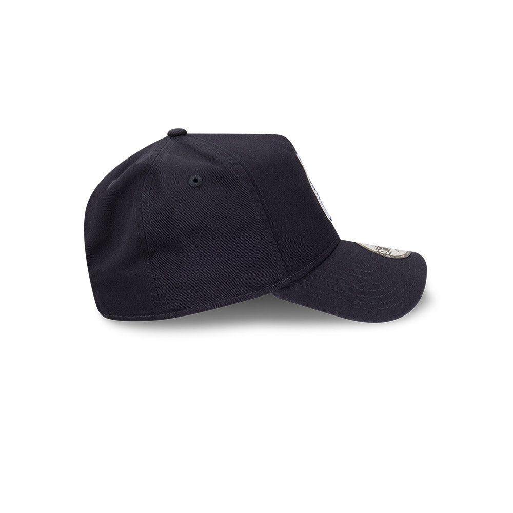 Carlton Blues Hat - Navy Retro 9Forty A-Frame AFL Snapback Cap - New Era